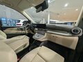 2026 Mercedes-Benz V-Класс 300 d экстра длинный III (W447) Рестайлинг 2, чёрный - вид 6