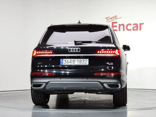 2024 Audi Q7 45 TDI II (4M) Рестайлинг 2, чёрный, 8176000 рублей, вид 4