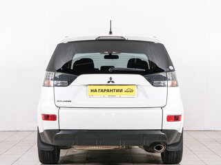 2008 Mitsubishi Outlander II, белый, 1099000 рублей, вид 5