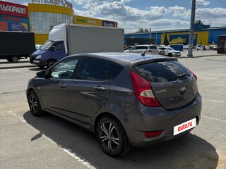 2012 Hyundai Solaris I, чёрный, 700000 рублей, вид 4