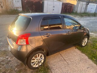 2008 Toyota Yaris Multimode II, серый, 600000 рублей, вид 3