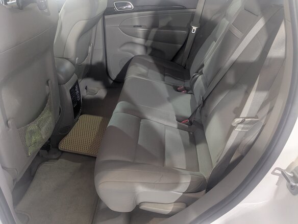2010 Jeep Grand Cherokee IV (WK2), белый, 1520000 рублей - вид 18