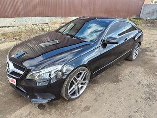 2014 Mercedes-Benz E-Класс 200 IV (W212, S212, C207) Рестайлинг, чёрный, 1700000 рублей, вид 3