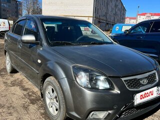 2011 Kia Rio II Рестайлинг, серебристый, 360000 рублей, вид 2