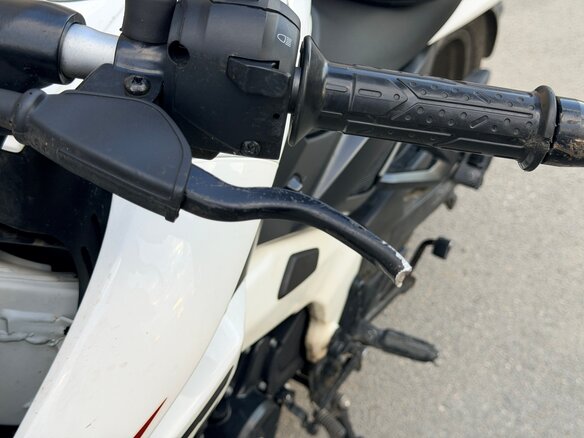 2022 Bajaj Pulsar NS 200, белый, 160000 рублей - вид 11
