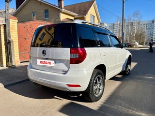 2015 Skoda Yeti I Рестайлинг, белый, 1300000 рублей, вид 5