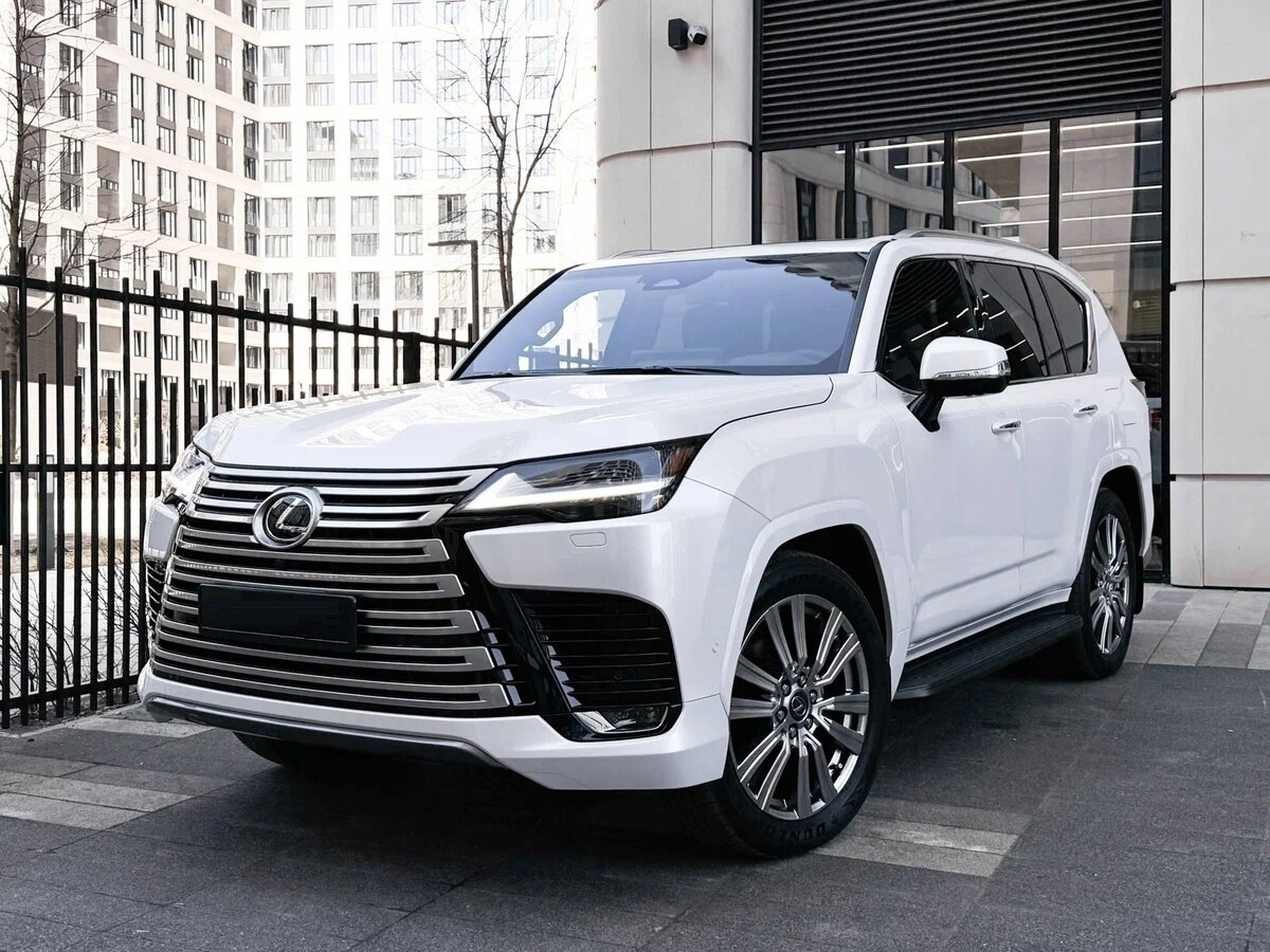 Открыть фотографии: Lexus LX IV