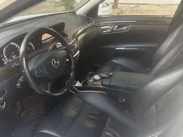2011 Mercedes-Benz S-Класс 350 Long V (W221) Рестайлинг, белый, 2000000 рублей - вид 2