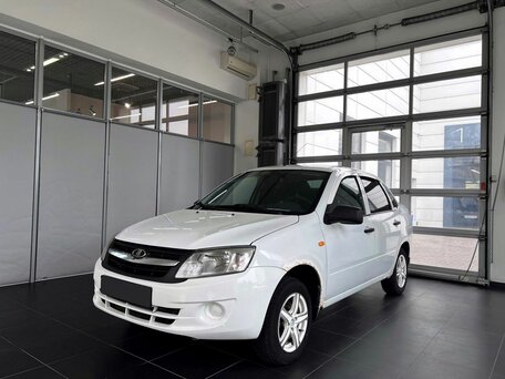 2012 Lada (ВАЗ) Granta I, белый, 300000 рублей, вид 3