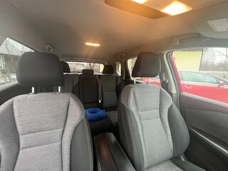 2022 Nissan Rogue III, красный, 1650000 рублей, вид 5
