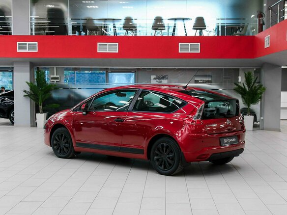 2009 Citroen C4 I Рестайлинг, красный, 345000 рублей - вид 3