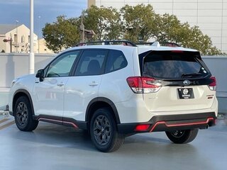 2021 Subaru Forester MHEV V, белый, 2250055 рублей, вид 3