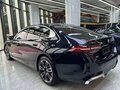 2025 BMW 5 серии 530Li xDrive VIII (G60/G61/G68), синий - вид 3