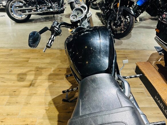 2010 Harley-Davidson V-Rod, чёрный, 1250000 рублей - вид 13
