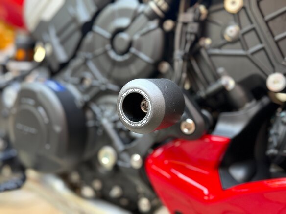 2024 Ducati Diavel V4, красный, 3100000 рублей - вид 23