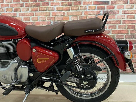 2026 Royal Enfield Classic 350, красный, 497000 рублей, вид 3