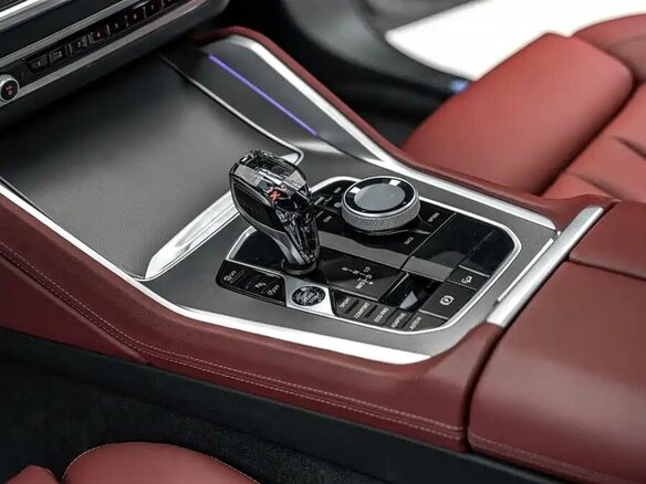 2021 BMW X6 30i III (G06), серебристый, 6169000 рублей - вид 10