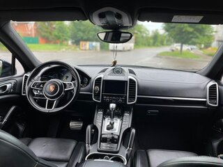 2015 Porsche Cayenne S E-Hybrid II Рестайлинг (958), чёрный, 3600000 рублей, вид 5