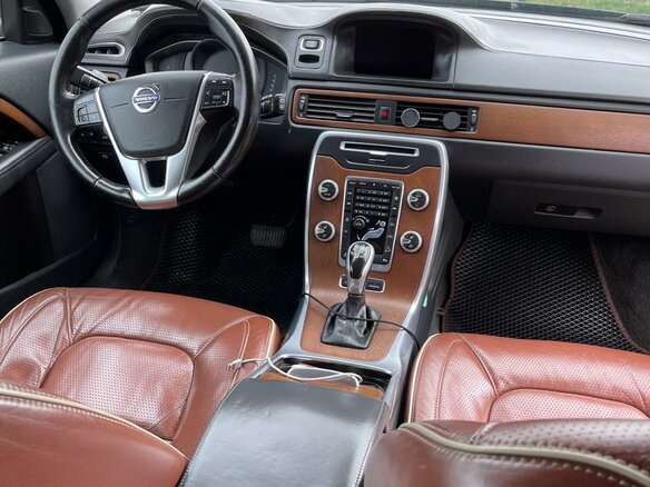 2014 Volvo XC70 II Рестайлинг, чёрный, 2220000 рублей - вид 20