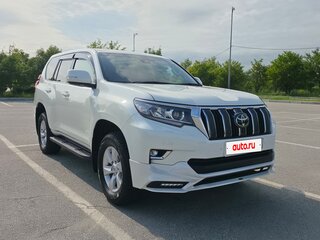 2021 Toyota Land Cruiser Prado 150 Series Рестайлинг 3, белый, 5450000 рублей, вид 3