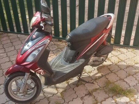 2016 Kymco Xciting, красный, 45000 рублей, вид 3