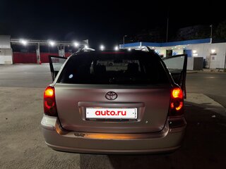 2005 Toyota Avensis II, серебристый, 600000 рублей, вид 3