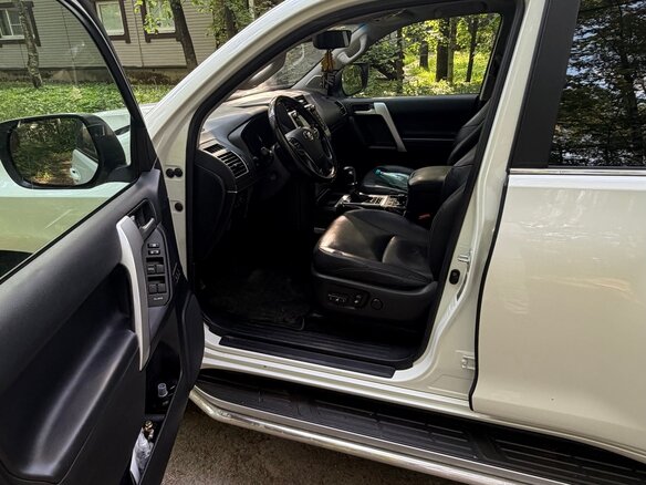 2020 Toyota Land Cruiser Prado 150 Series Рестайлинг 2, белый, 5999000 рублей - вид 15
