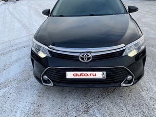 2016 Toyota Camry VII (XV50) Рестайлинг, чёрный, 1950000 рублей, вид 2