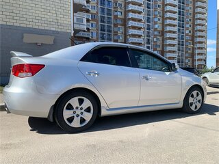 2010 Kia Cerato 4-speed II, серебристый, 890000 рублей, вид 3