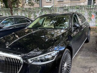 2025 Mercedes-Benz Maybach S-Класс 580 II (Z223), чёрный, 27099000 рублей, вид 2