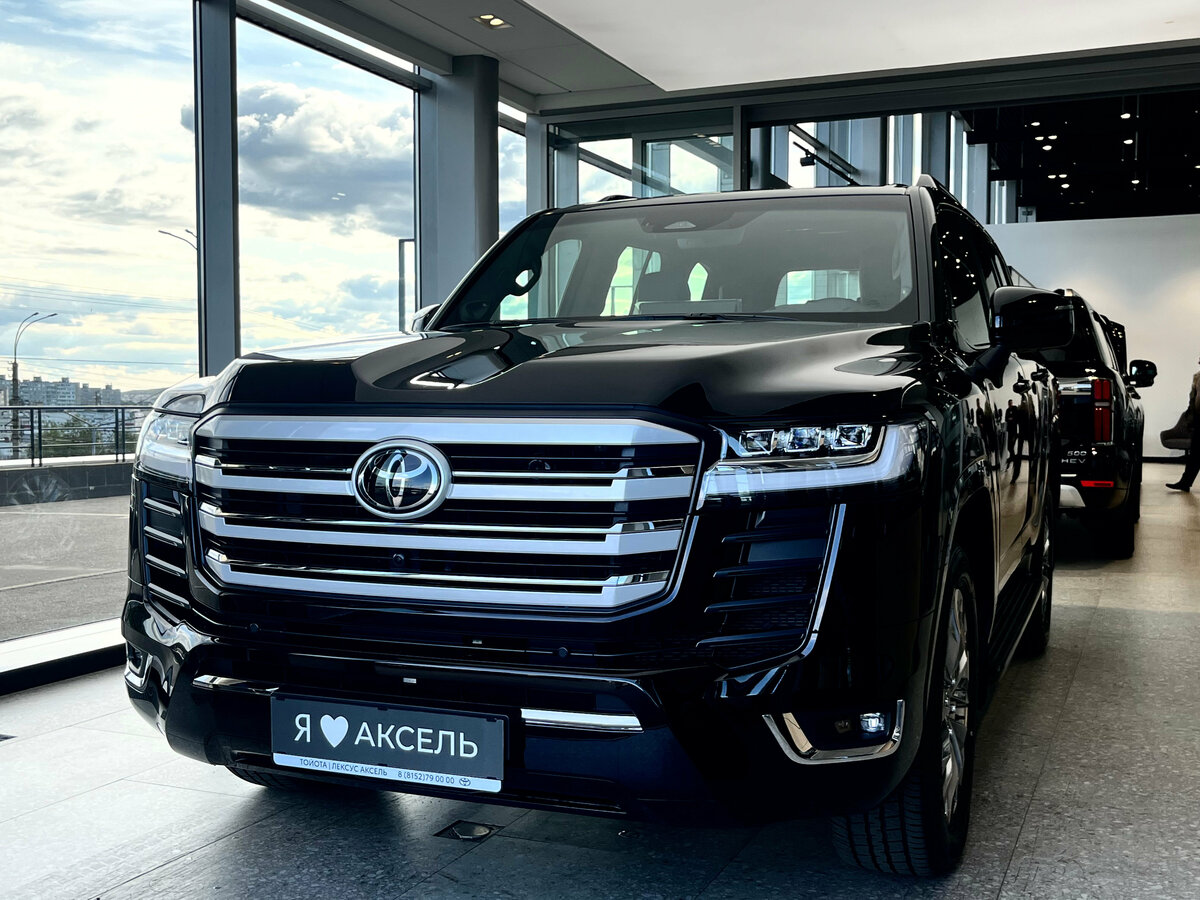 Открыть фотографии: Toyota Land Cruiser 300 Series