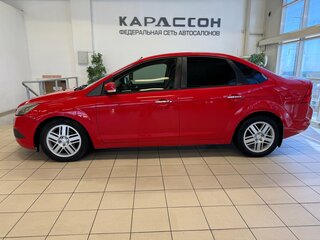 2010 Ford Focus II Рестайлинг, красный, 505000 рублей, вид 5