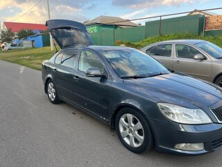 2009 Skoda Octavia DSG7 II (A5) Рестайлинг, серый, 530000 рублей, вид 3