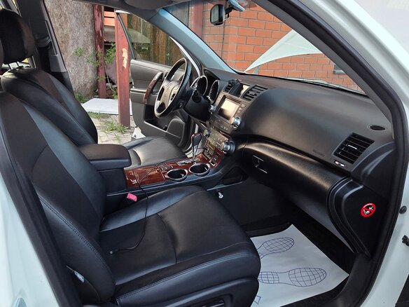 2013 Toyota Highlander II (XU40) Рестайлинг, белый, 2390000 рублей - вид 14