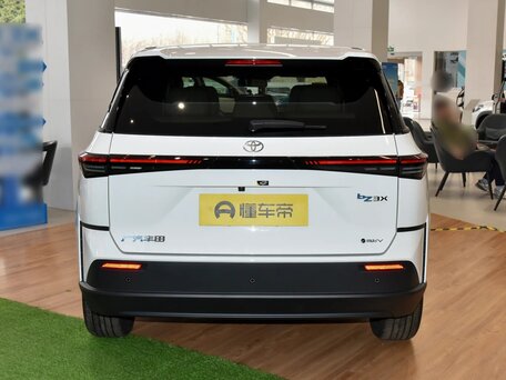 2026 Toyota bZ3X 50 kWh, белый, 3100000 рублей, вид 4