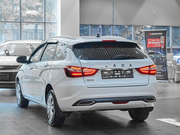 2024 Lada (ВАЗ) Vesta SW I Рестайлинг (NG), белый, 1149000 рублей - вид 3