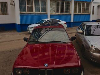 1984 BMW 3 серии 325i II (E30), красный, 155555 рублей, вид 1