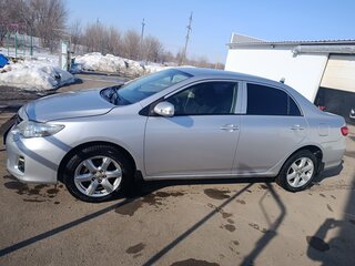 2010 Toyota Corolla X (E140, E150) Рестайлинг, серебристый, 1150000 рублей, вид 3