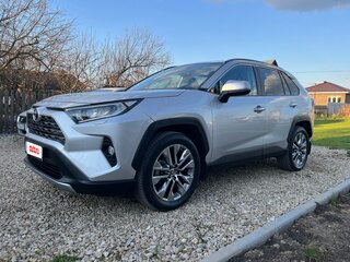 2020 Toyota RAV4 V (XA50), серебристый, 4200000 рублей, вид 1
