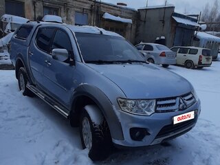 2013 Mitsubishi L200 IV Рестайлинг, серебристый, 1810000 рублей, вид 3