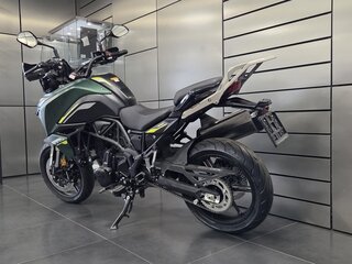 2026 Benelli TRK 702, зелёный, 644200 рублей, вид 4
