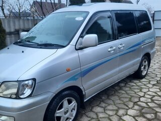 2001 Toyota Town Ace Noah III, серебристый, 599000 рублей, вид 2