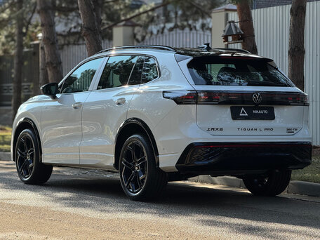 2026 Volkswagen Tiguan L Pro III (China Market), белый, 4770000 рублей, вид 4