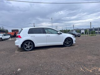 2014 Volkswagen Golf VII, белый, 1250000 рублей, вид 3