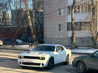 2018 Dodge Challenger III Рестайлинг 2, белый, 1700000 рублей, вид 5