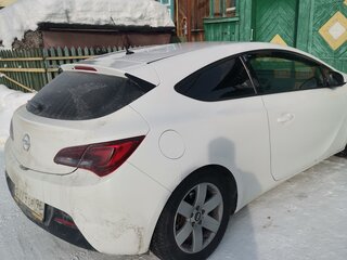 2012 Opel Astra GTC J Рестайлинг, белый, 630000 рублей, вид 2