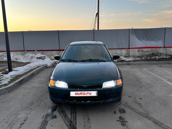 1997 Mitsubishi Lancer VII, зелёный