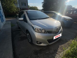 2016 Toyota Vitz III (XP130) Рестайлинг, серый, 700000 рублей, вид 3