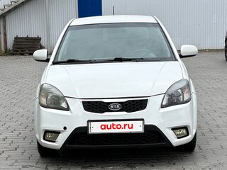 2010 Kia Rio II Рестайлинг, белый, 540000 рублей, вид 2