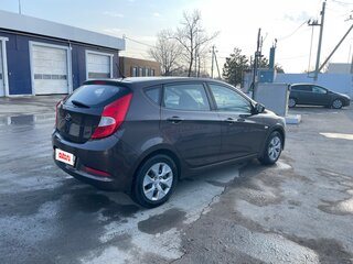 2016 Hyundai Solaris I Рестайлинг, коричневый, 899000 рублей, вид 3